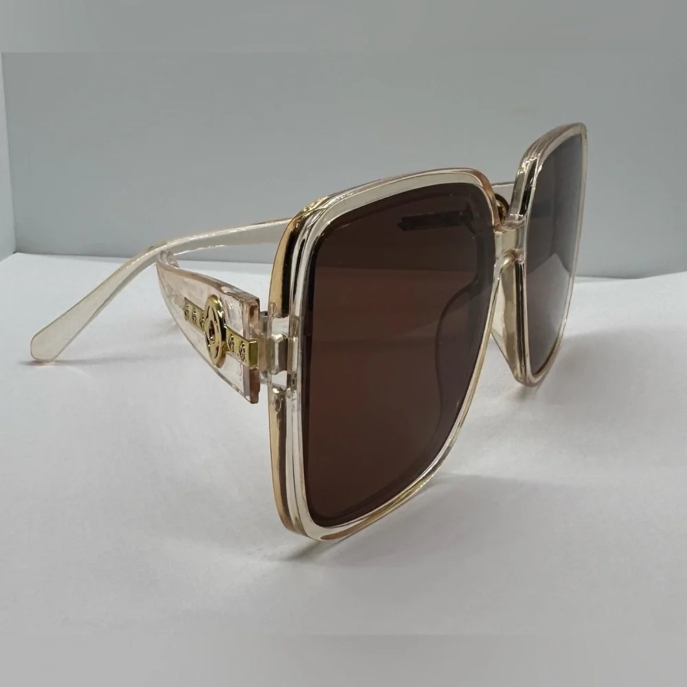 Chic & Trendy Oversized Square Frame Sunglasses - New Fashion Statement!